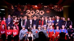 「只爭(zhēng)朝夕，不負(fù)韶華」河南三建集團(tuán)2020新春團(tuán)拜會(huì)隆重舉行！